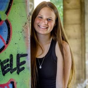 Meet your Posher, Emma